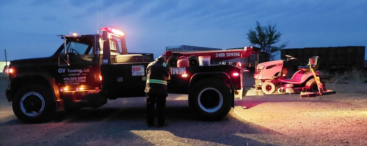 Tow truck providing 24-hour towing service in Hardin Montana